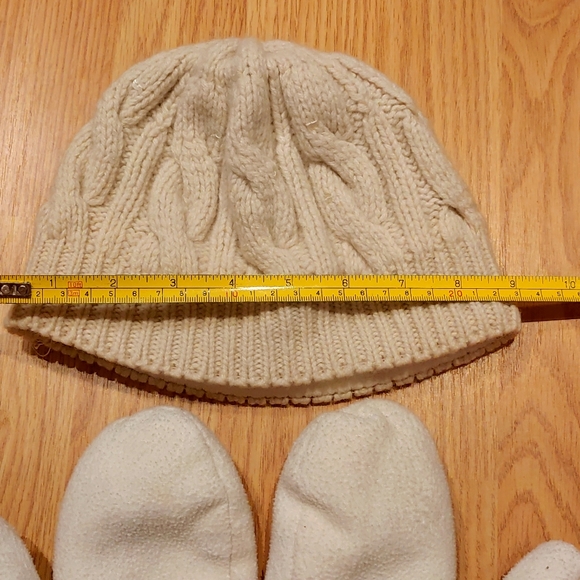 Mix&Match 3/$25 ❄️ Wool Hat + Mittens Set - Picture 4 of 4